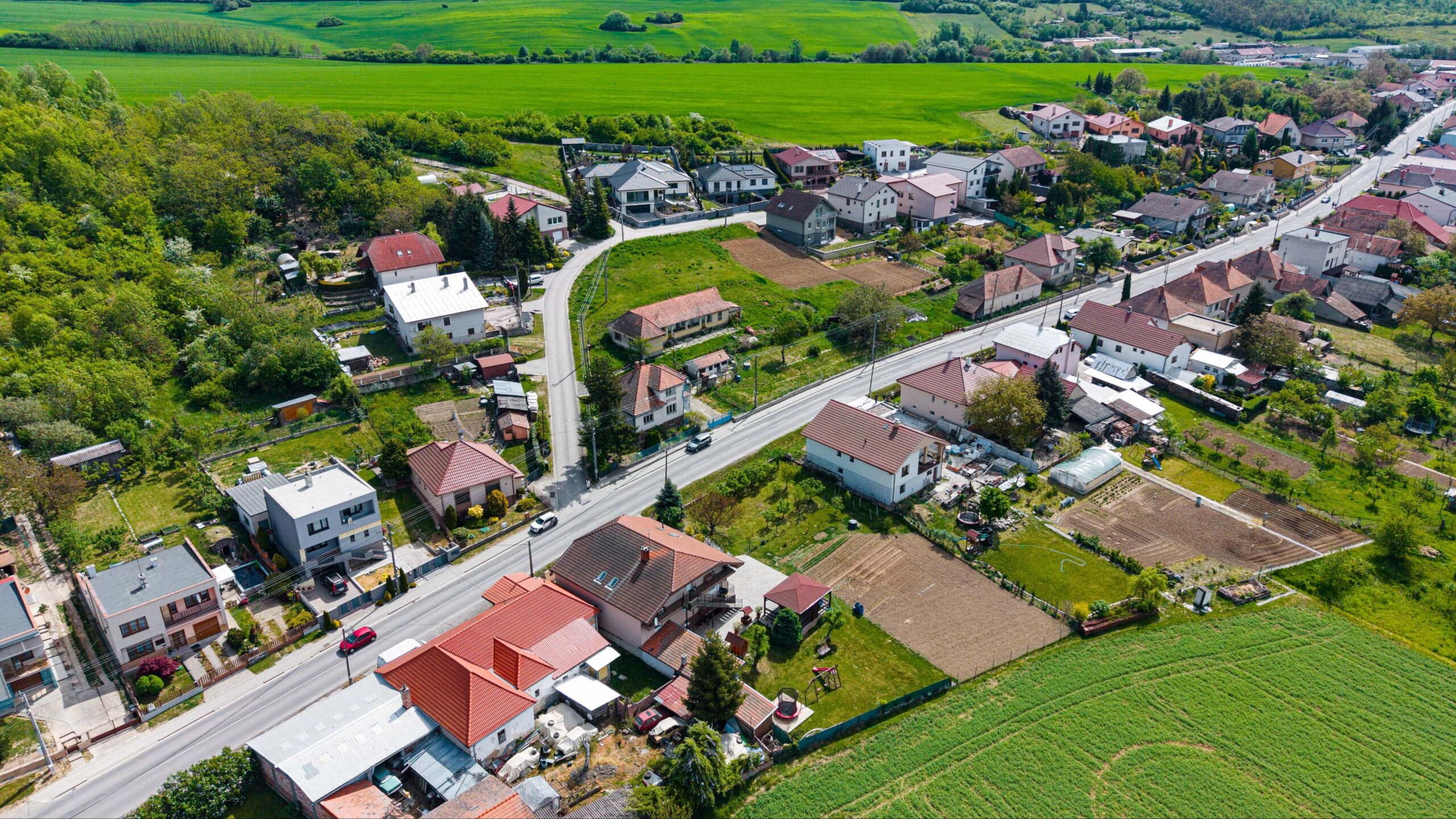 Predaj, 3 izbový rodinný dom s veľkým pozemkom, Martin nad Žitavou